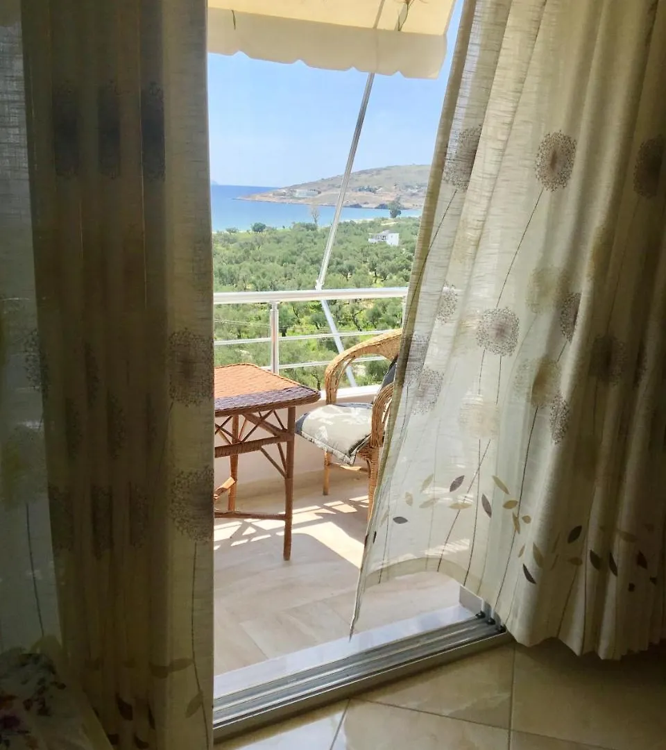 Holiday Home Qeparo 0*,  Albania